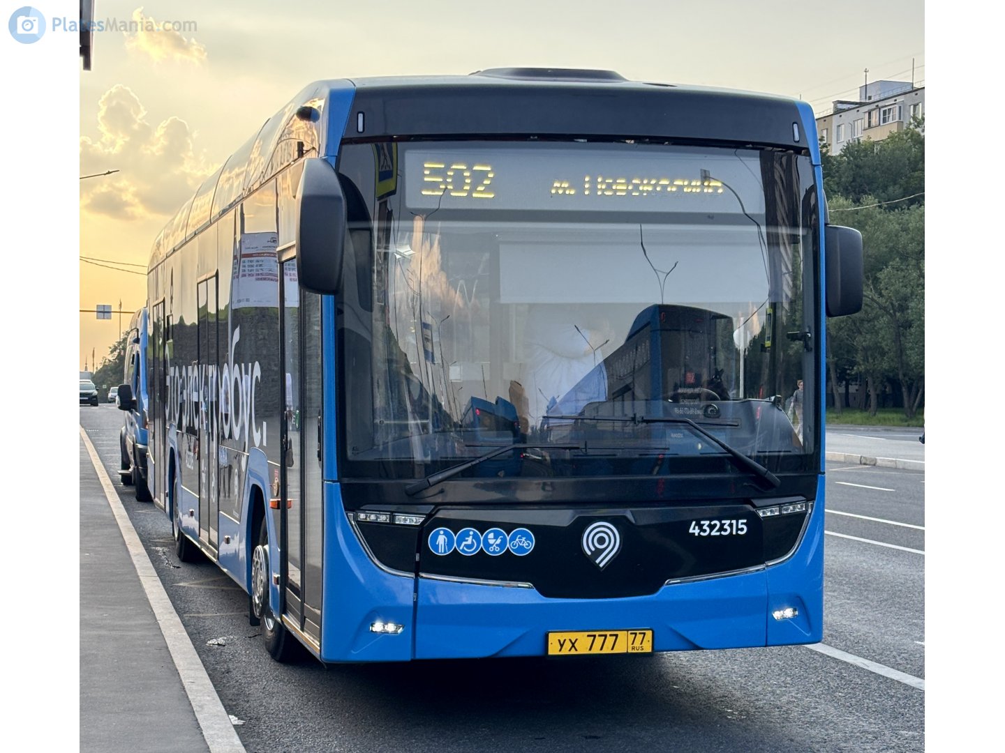 ух 777 77, KamAZ 5222 