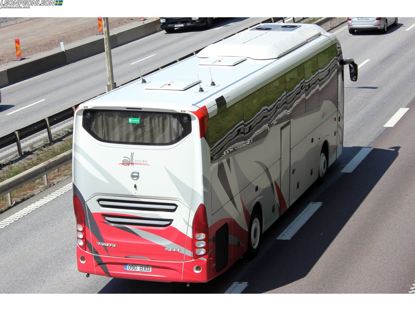 090 BXB, Volvo 9900 3rd gen 2013–2018