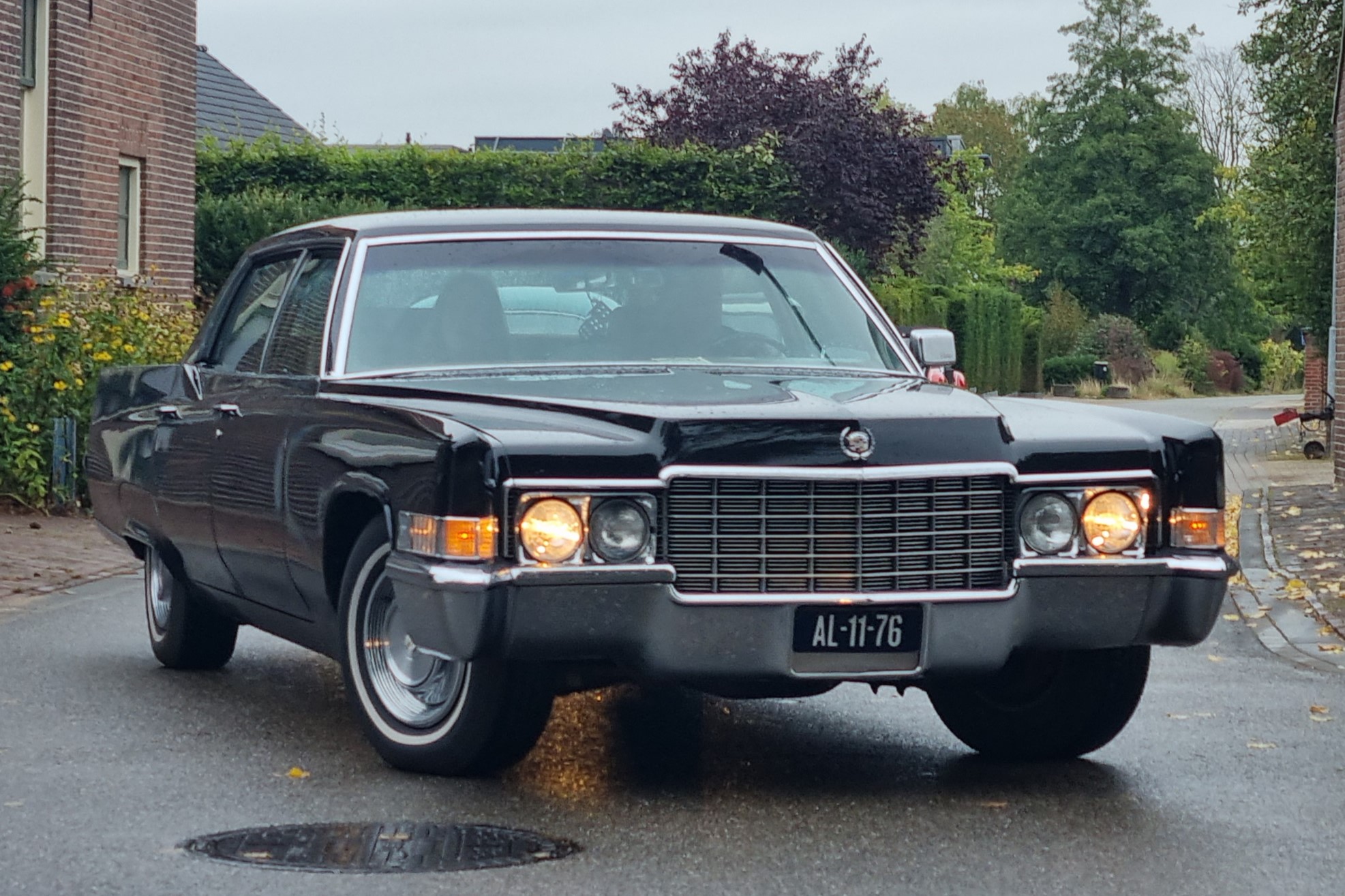 AL-11-76, Cadillac Series 75 9th gen, 1966–1970