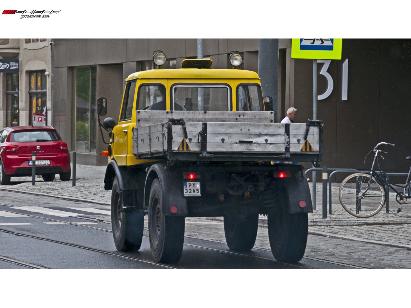 PY 32A5, Mercedes-Benz Unimog 421 Light Series, 1966­–1989