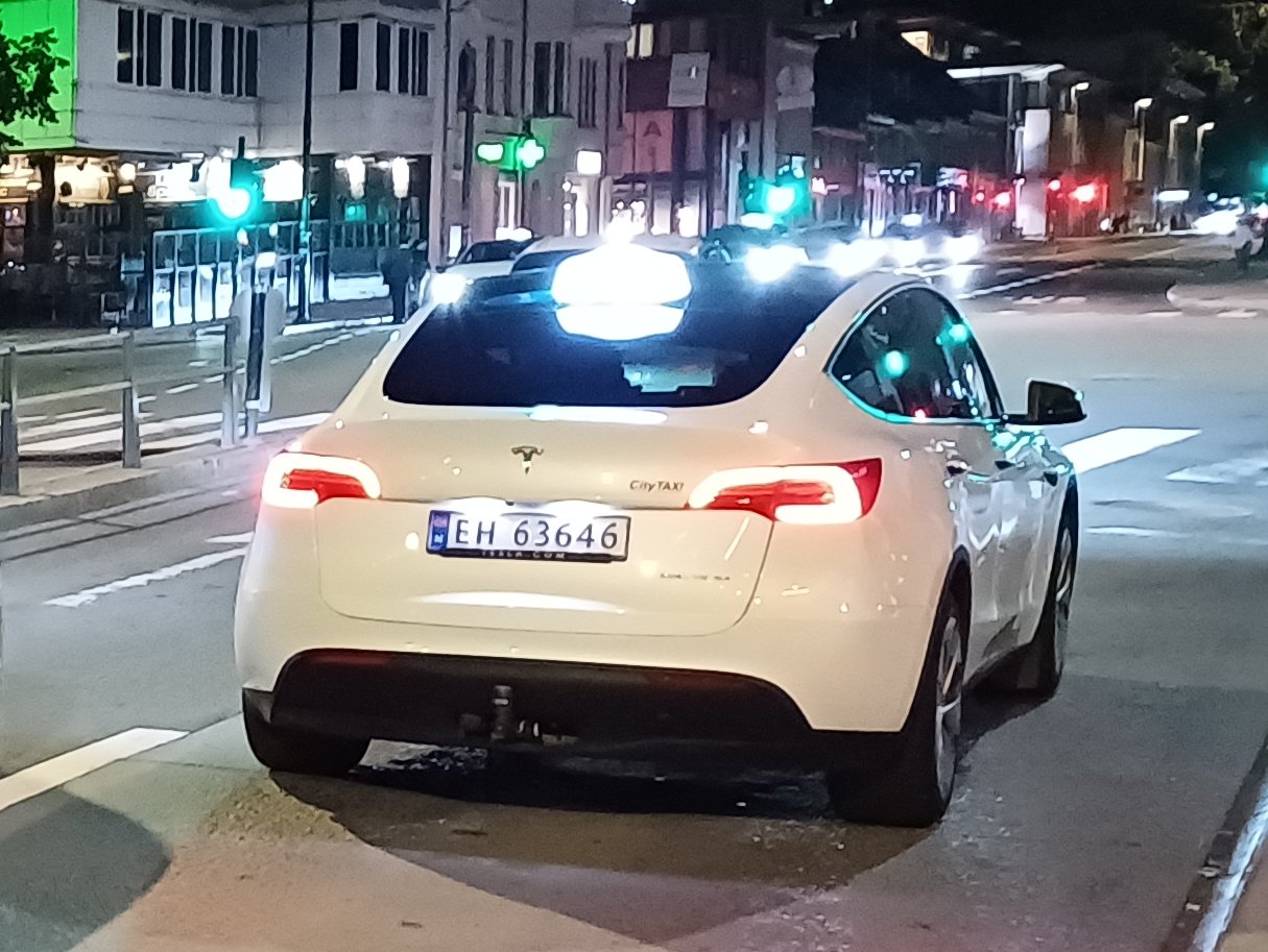 EH 63646, Tesla Model Y 1st gen (5YJY), 2020–2025