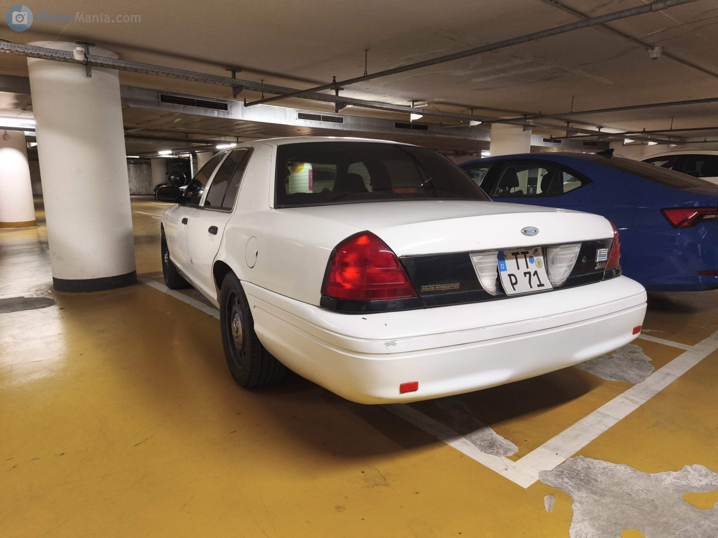 TT P 71, Ford Crown Victoria 2nd gen (EN114), 1997–2012