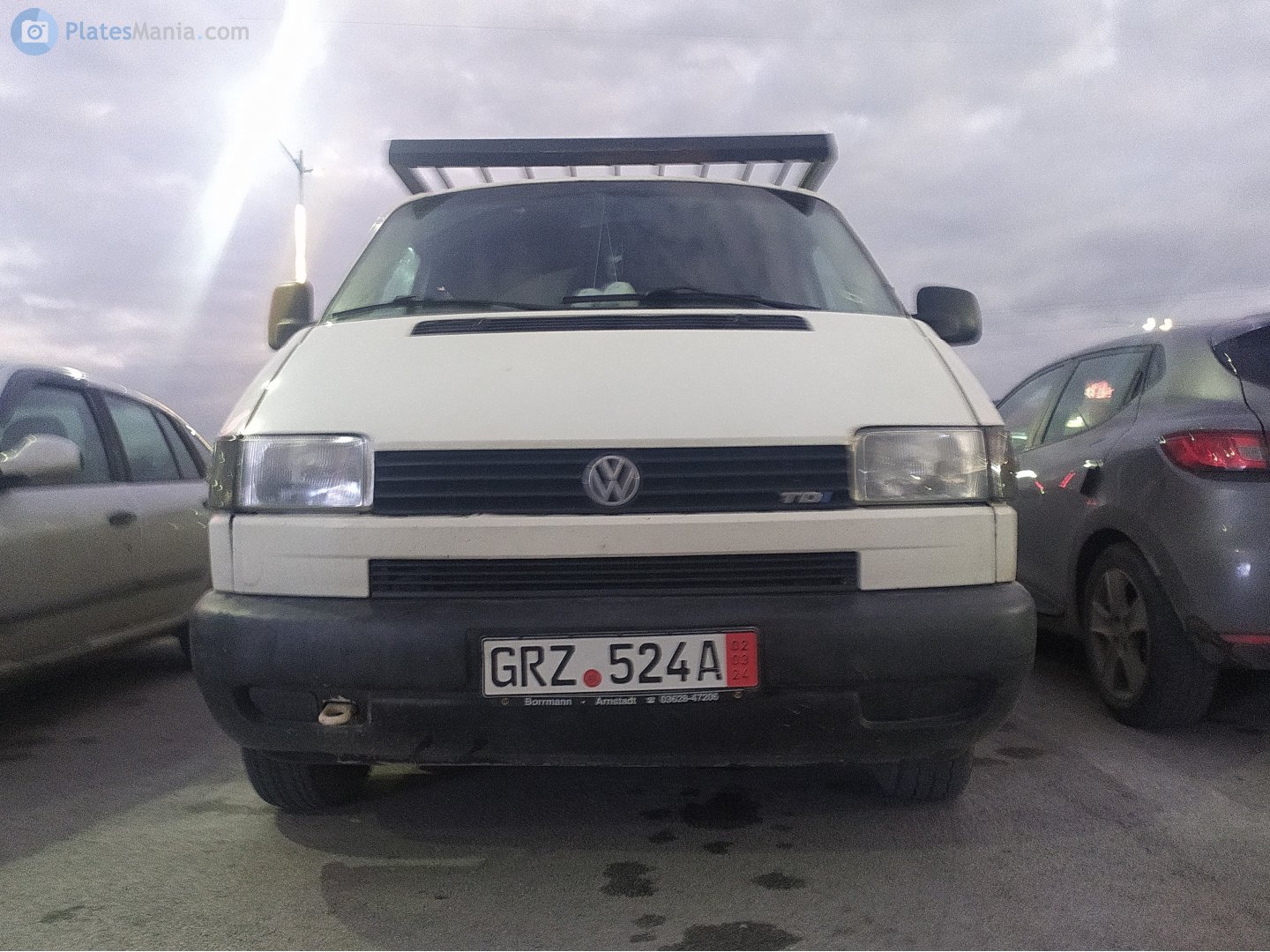 GRZ 524 A, Volkswagen Transporter 4th gen Van (T4) (70/7D), 1990–2003