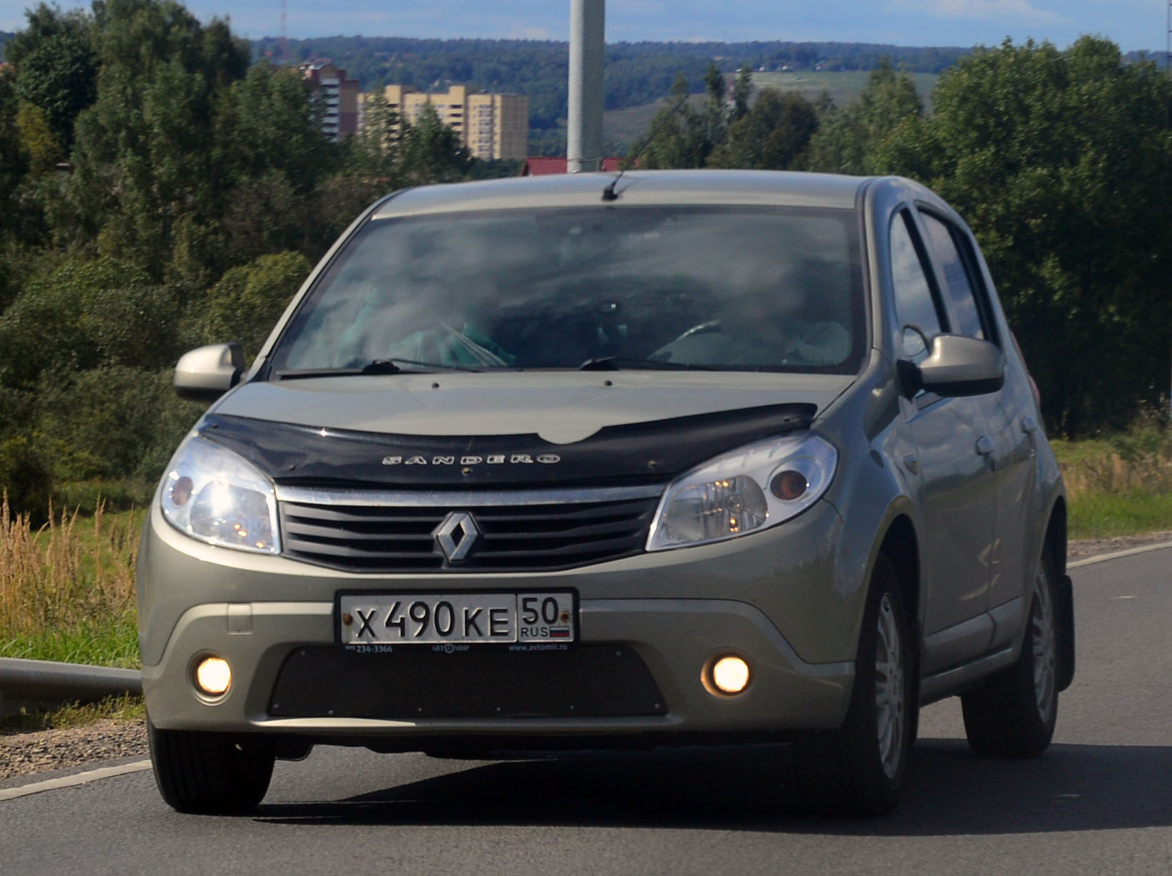 х 490 ке 50, Renault Sandero 1st gen (B90), 2007–2014