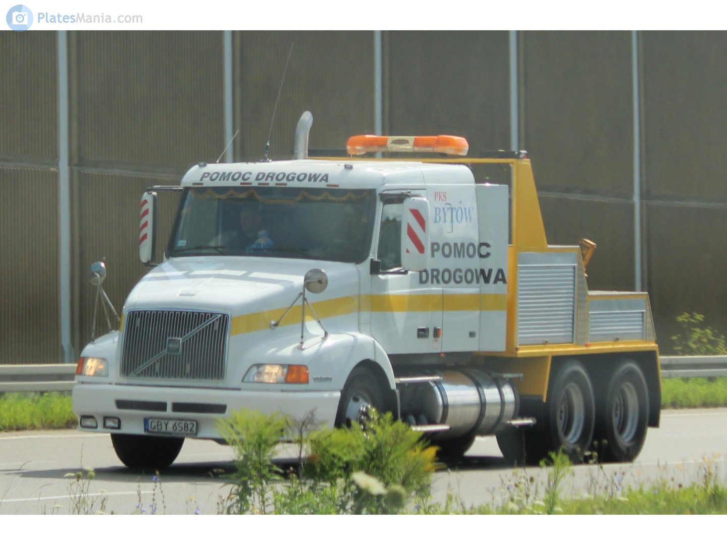 GBY 6S82, Volvo VN Series 1st gen (VNL and VNM), 1996–2003