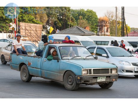 บต 4775, Isuzu Faster