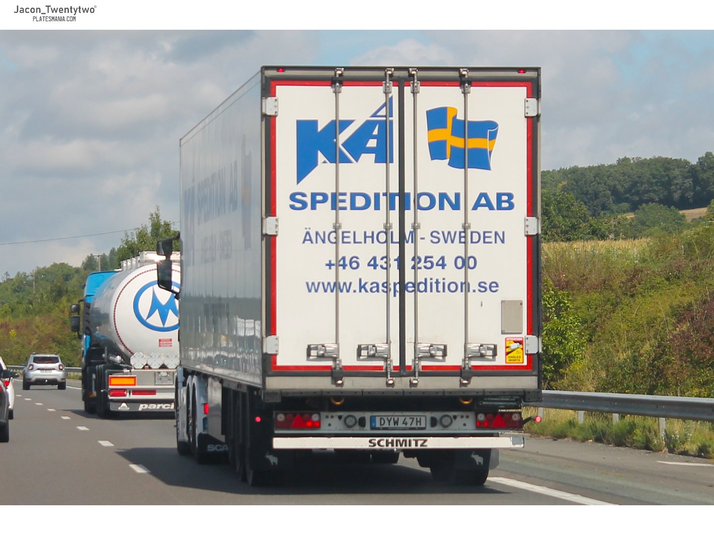 DYW 47H, Schmitz SKO 