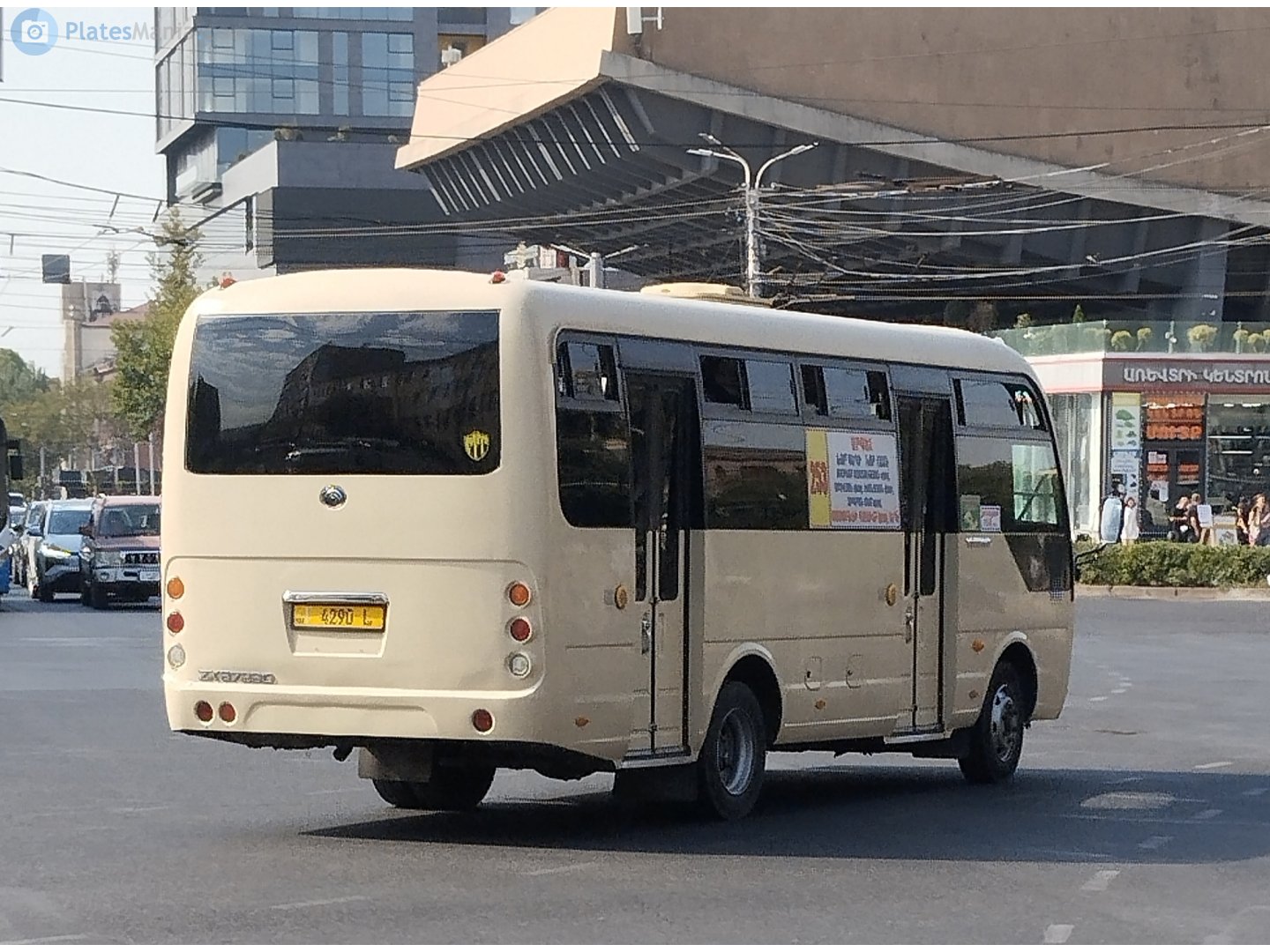 4290 L, Yutong ZK6729 