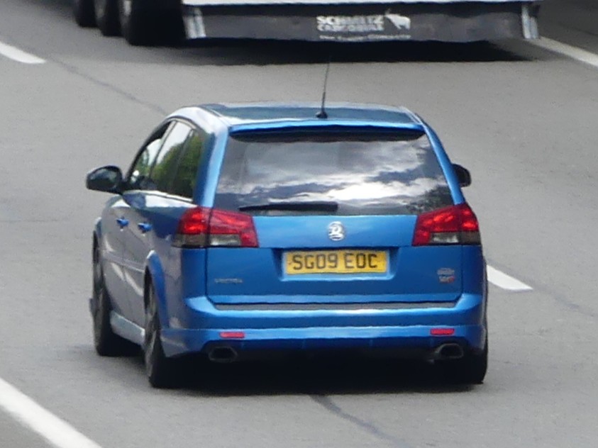 SG09EOC, Vauxhall Vectra 2nd gen Estate (C; Z02), facelift, 2005–2008