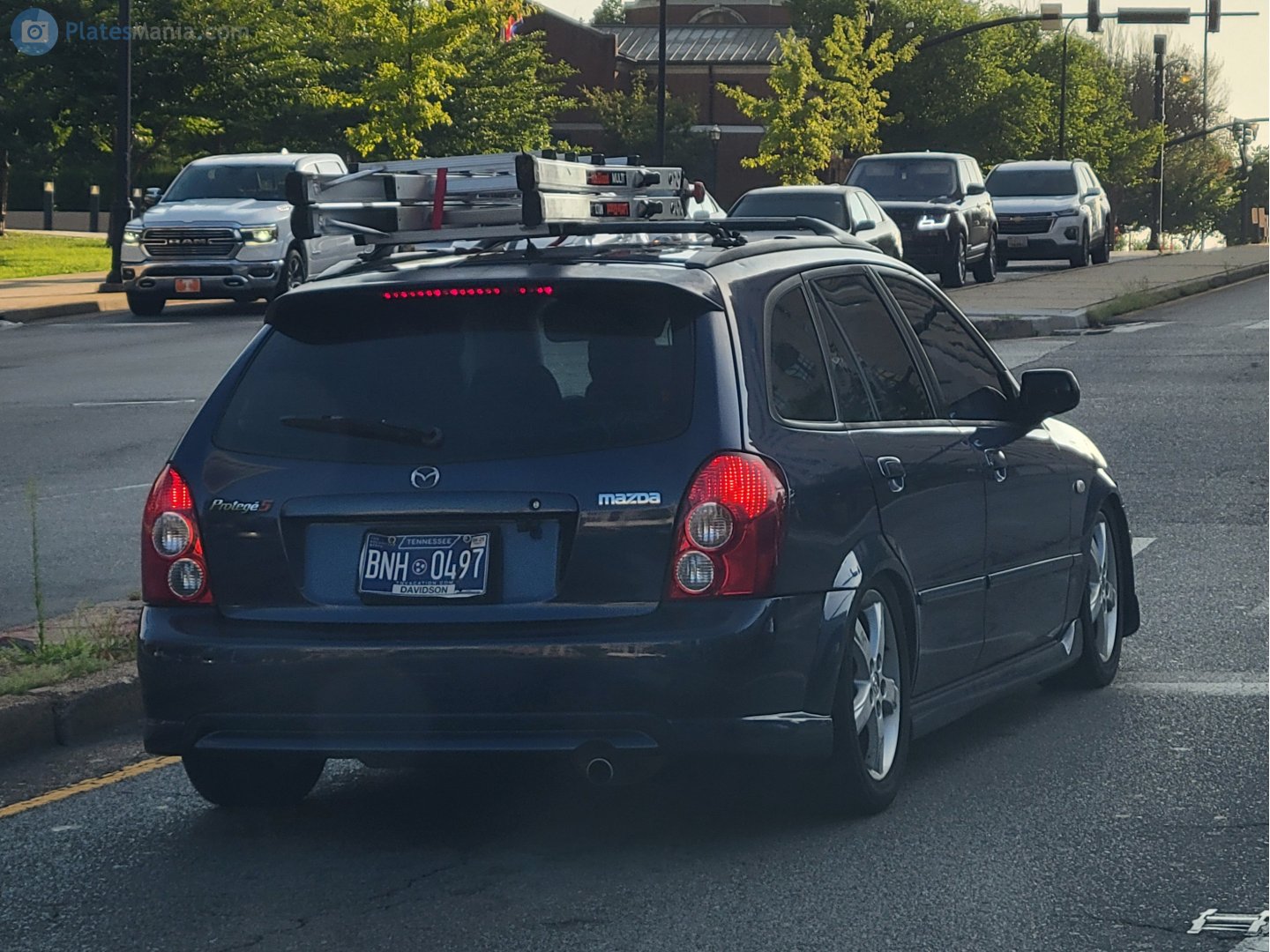 BNH-0497, Mazda Protegé 3rd gen 5 Hatch (BJ; NA-market), facelift, 2000–2003