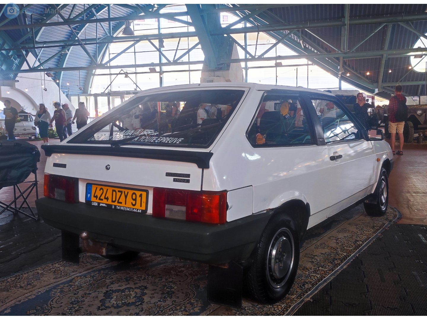 424 DZY 91, License plate without vehicle 