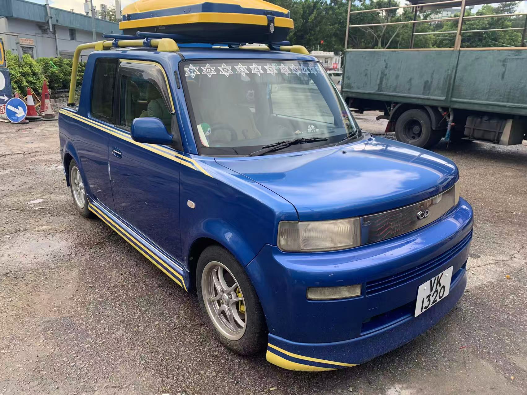 VK 1320, Toyota bB 1st gen Open Deck (XP30), 2001–2003