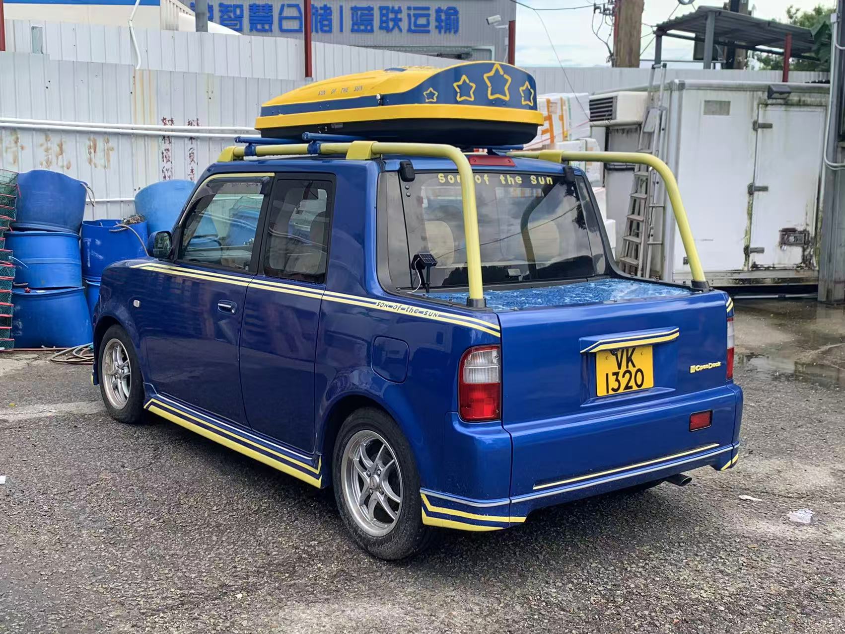 VK 1320, Toyota bB 1st gen Open Deck (XP30), 2001–2003