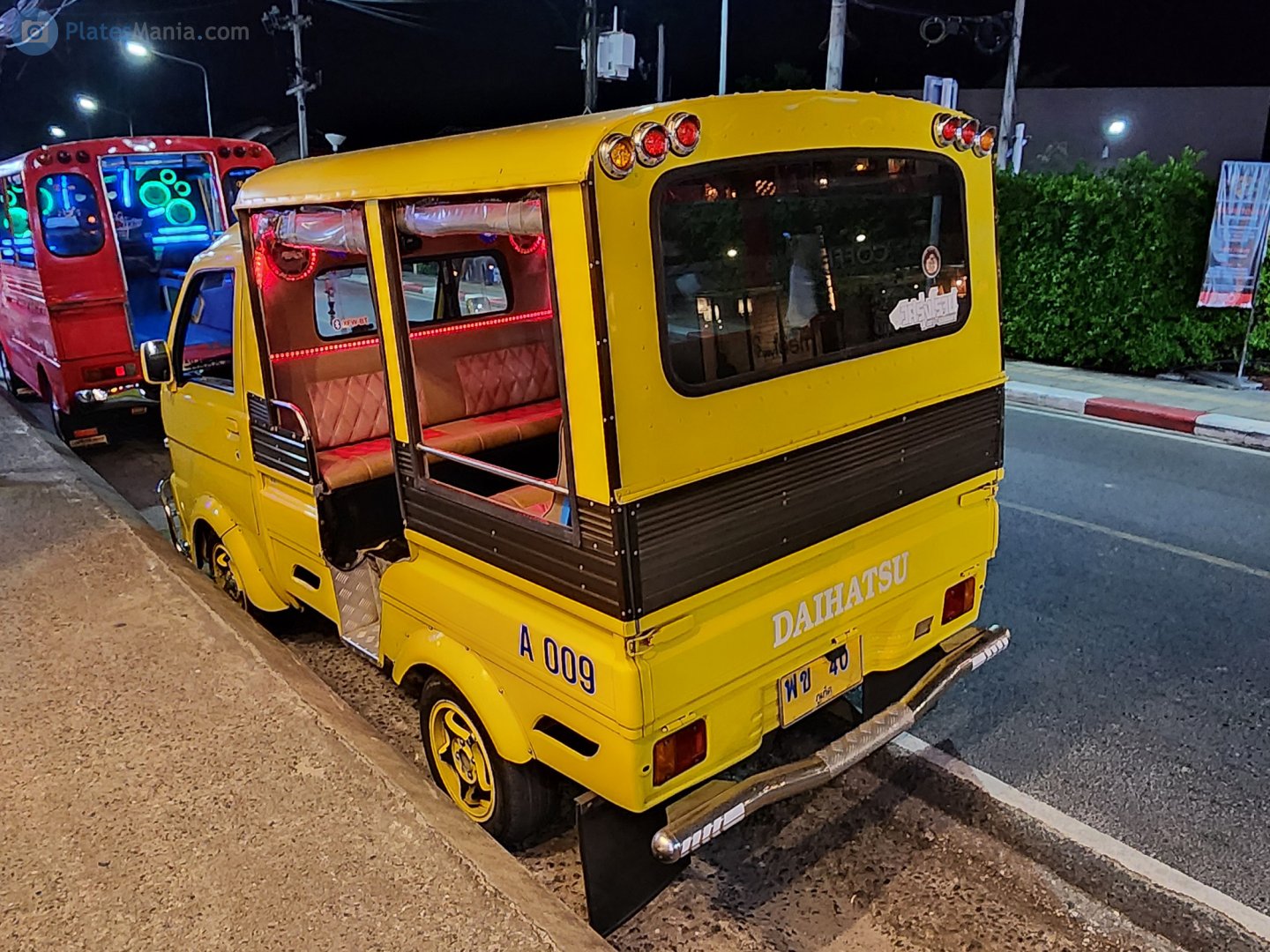 ฟข 40, Daihatsu Hijet 8th gen Truck (S100/S110/S120/S130), 1994–1999