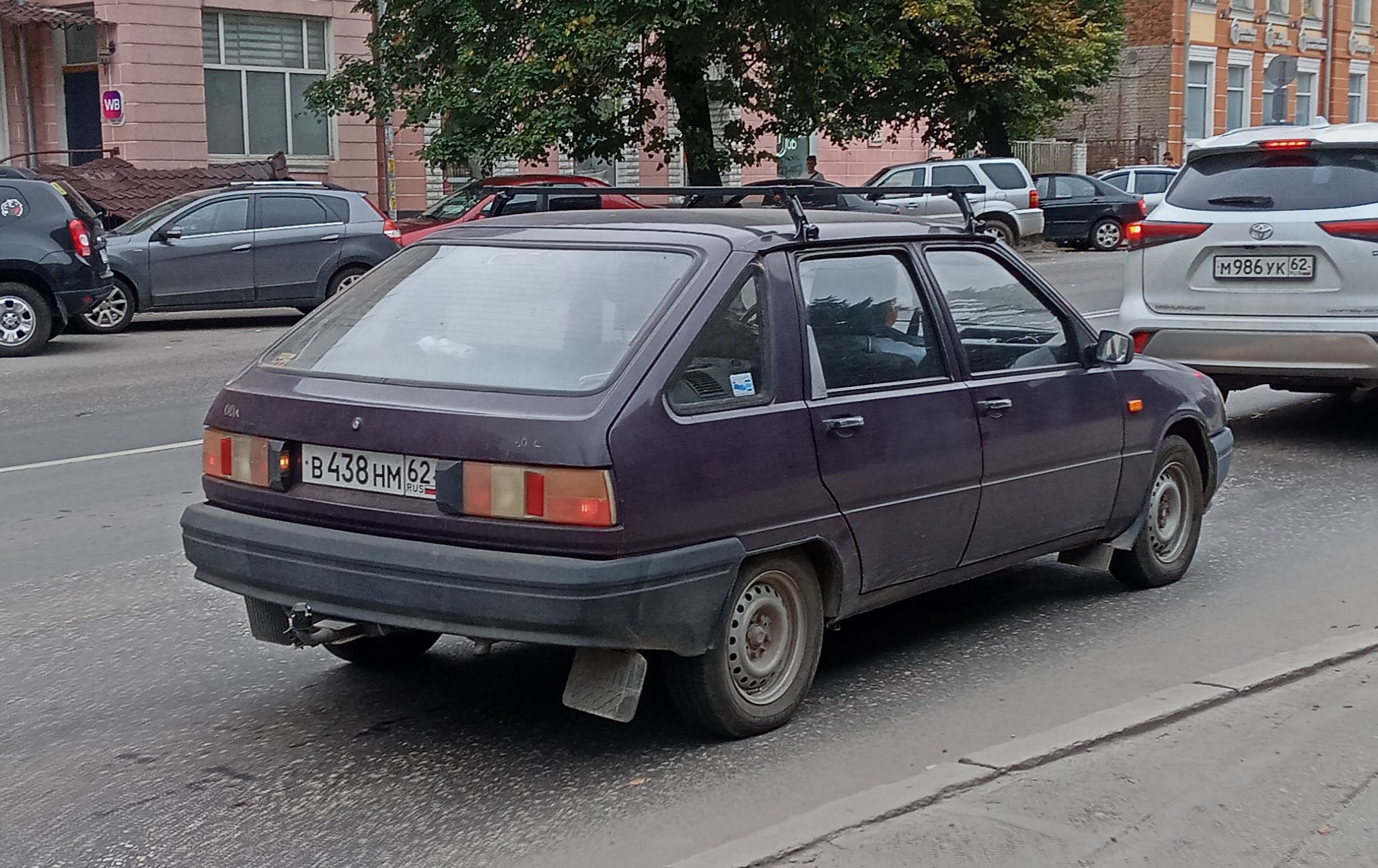 в 438 нм 62, Izh 2126 2126 Орбита/Ода (Orbita/Oda), 1990–2005