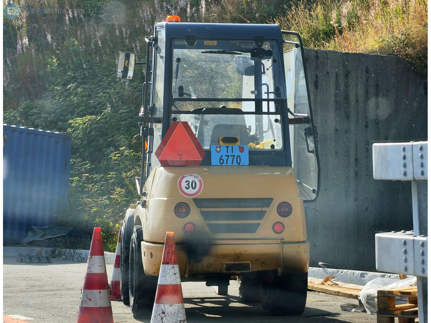 TI 6770, Work and fire vehicles (blue) 