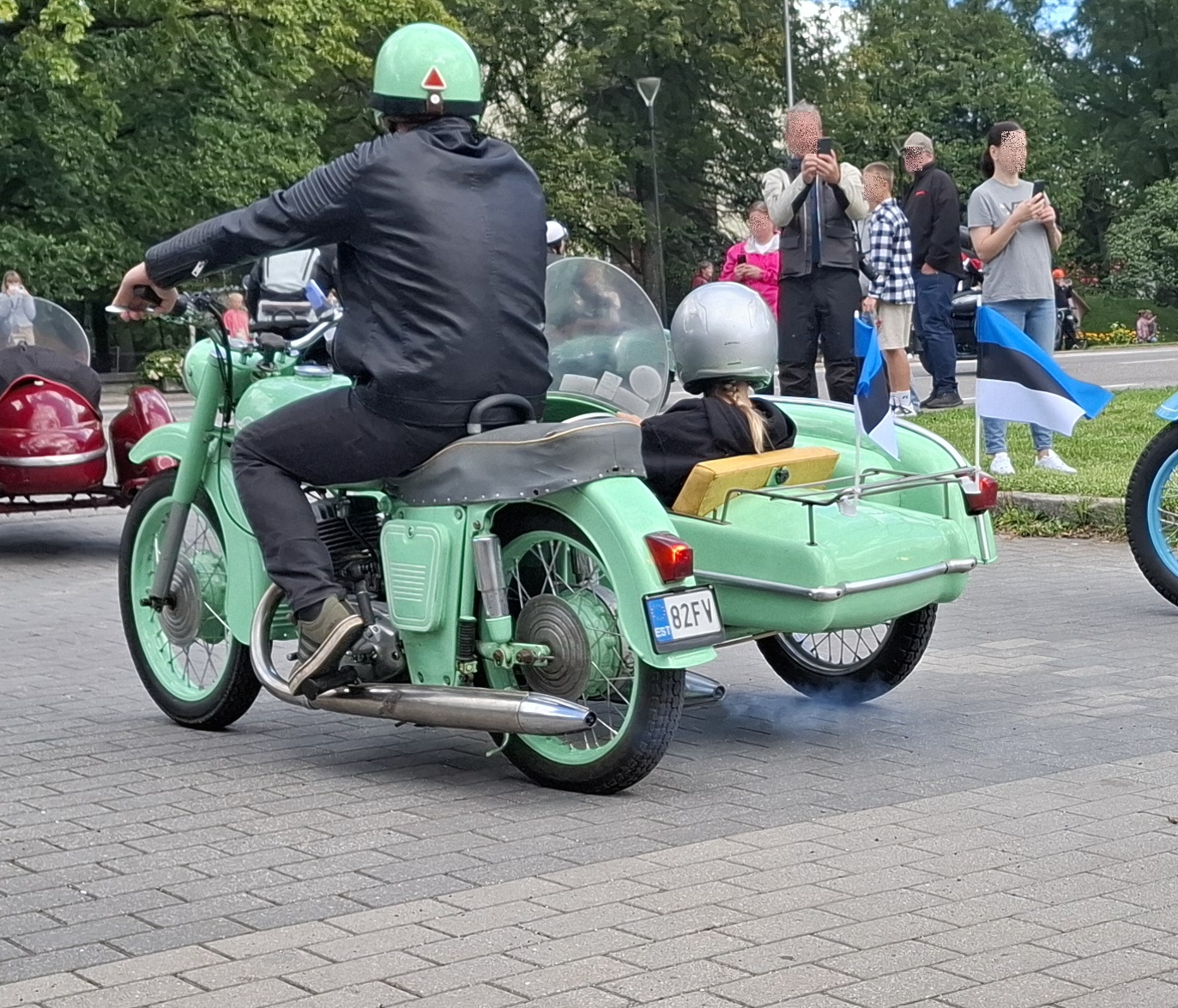 82 FV, Izh Планета (Planeta) 2, 1965–1971