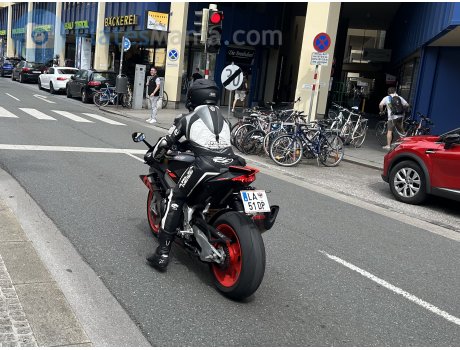 LA 51 DP, Aprilia RSV