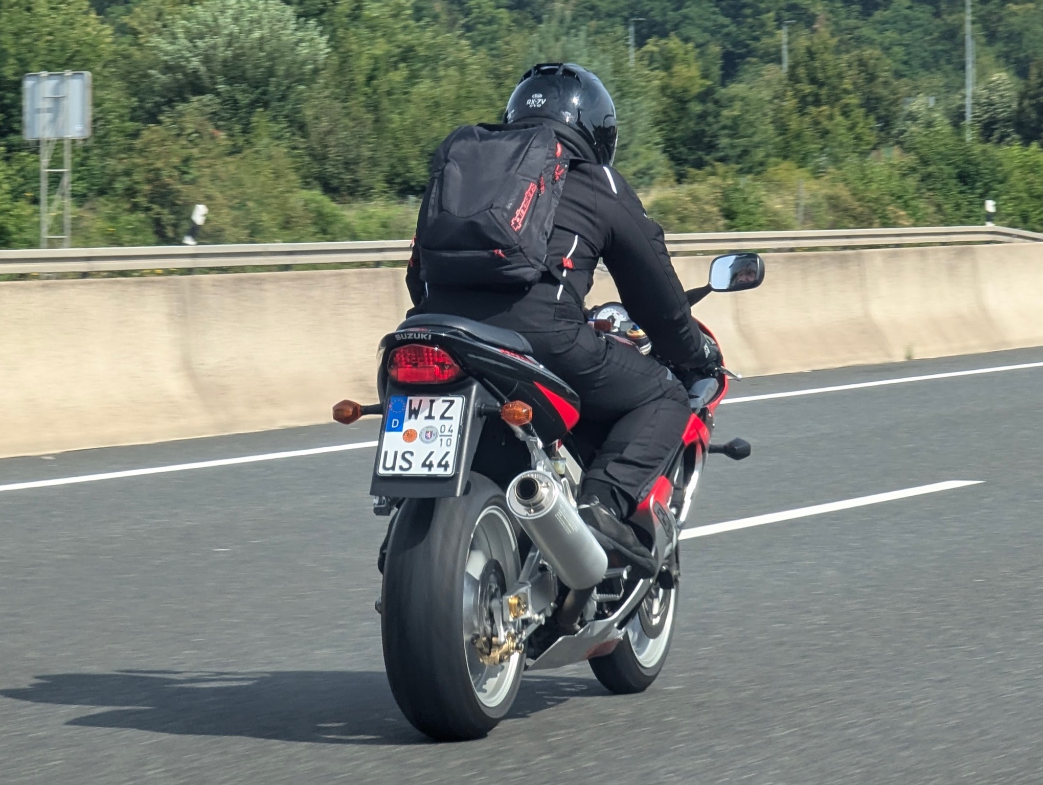 WIZ US 44 (04/10), Suzuki GSX-R Series 6th gen, 2000–2003