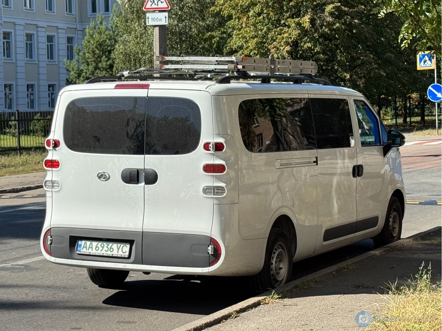 AA 6936 YC, Maxus e Deliver 5 