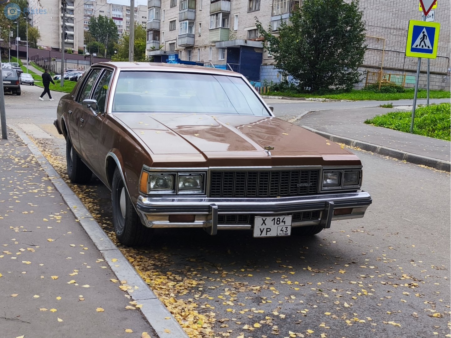 х 184 ур 43, Chevrolet Caprice 3rd gen 4-door Sedan (69; B-body), 1976–1989