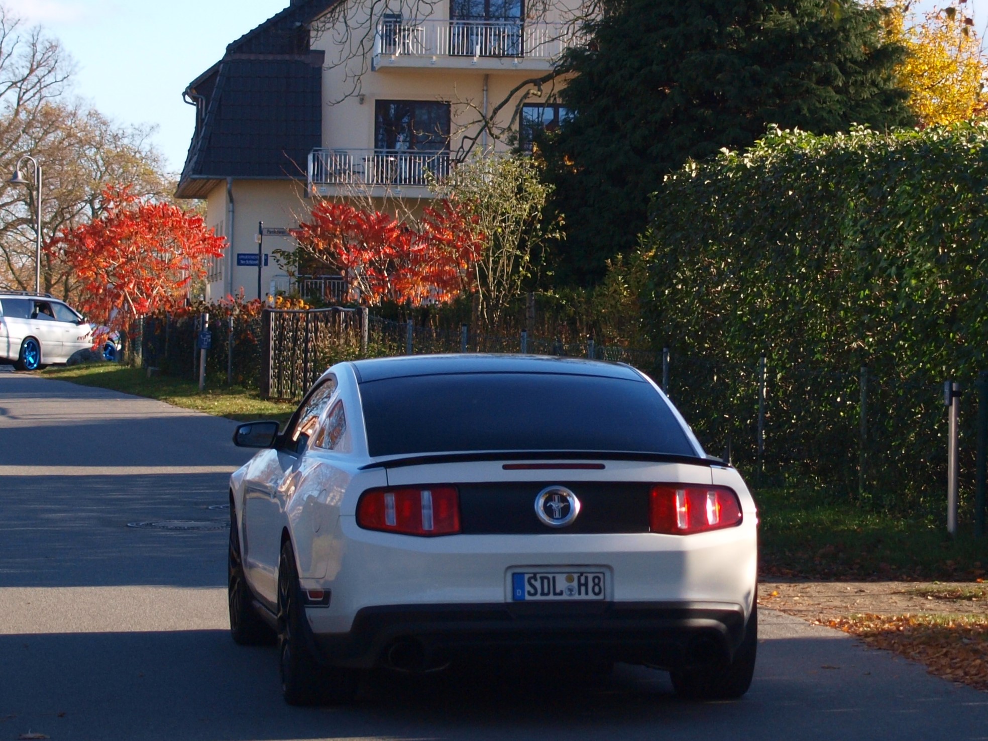 SDL H 8, Ford Mustang 5th gen 2-door Coupé (S197), 1st facelift, 2009–2012