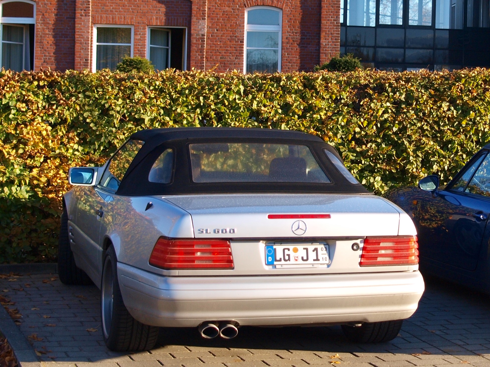 LG J 1 (03/10), Mercedes-Benz SL-Klasse 4th gen (R129), 1989–2001