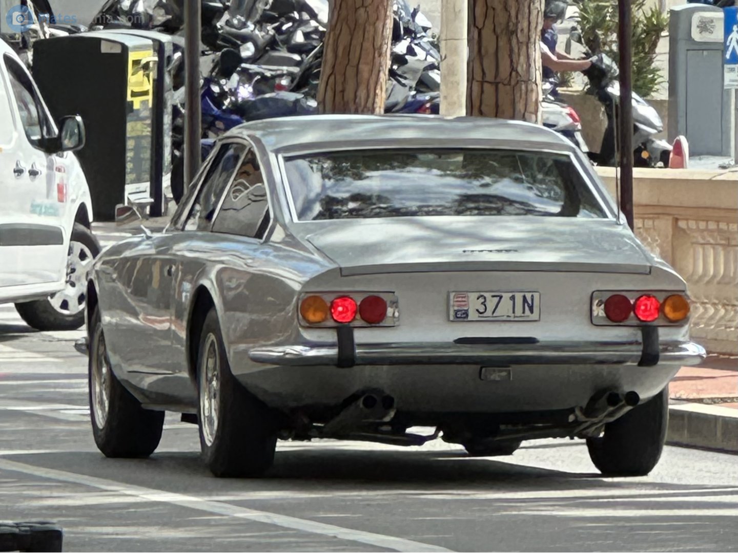 371N, Ferrari 365 365 GT 2+2 (1967–1971)
