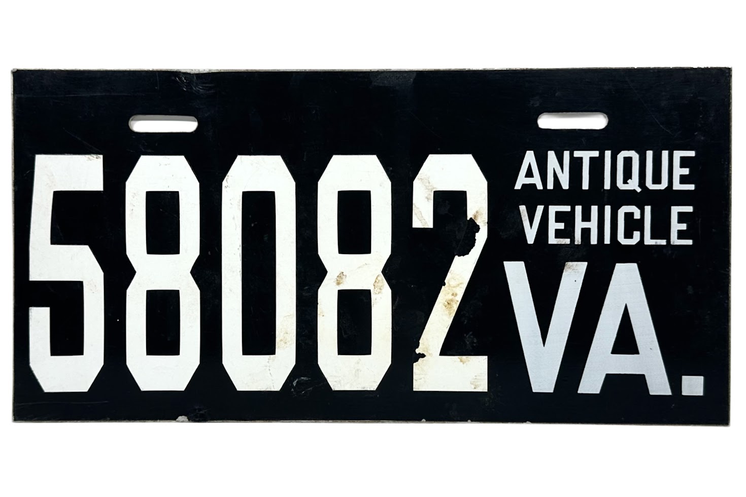 58082, License plate without vehicle 