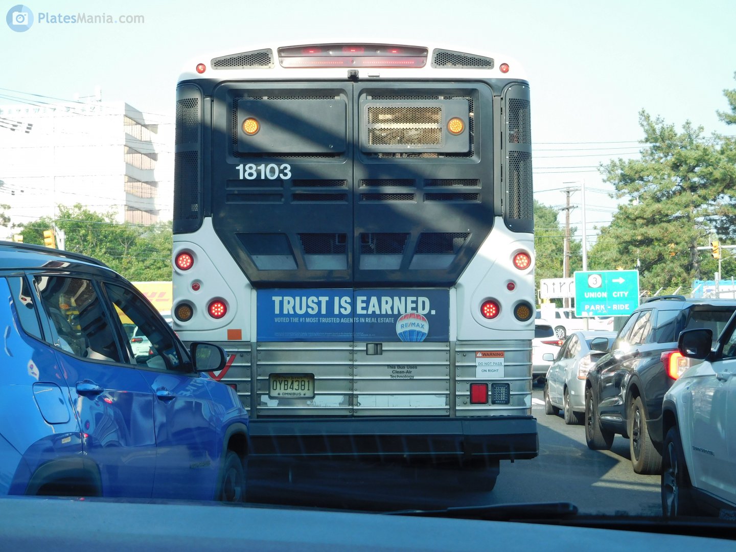 OYB4381, Motor Coach Industries D-Series 