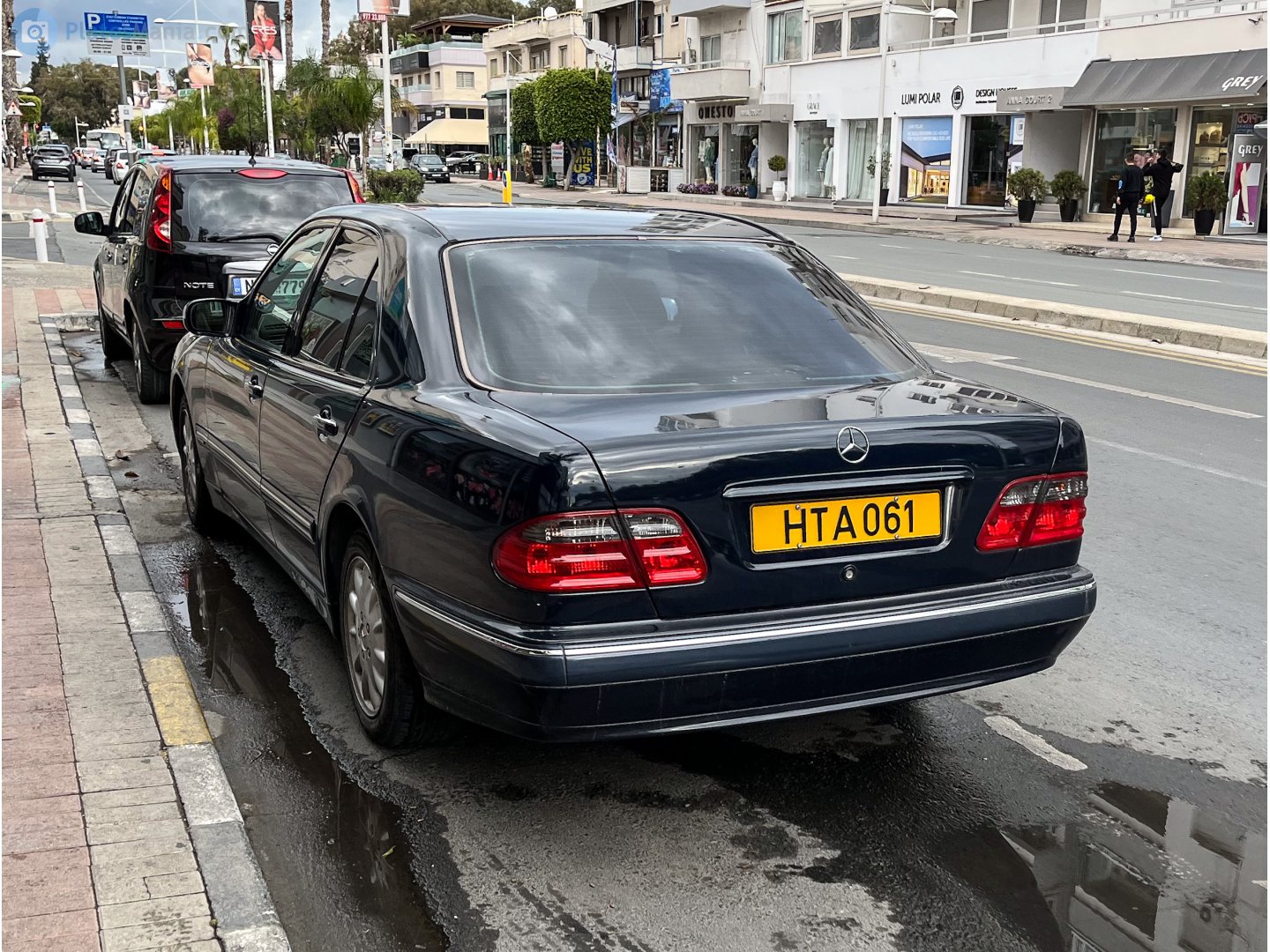 HTA 061, Mercedes-Benz E-Klasse 2nd gen Sedan (W210), 1995­–2002