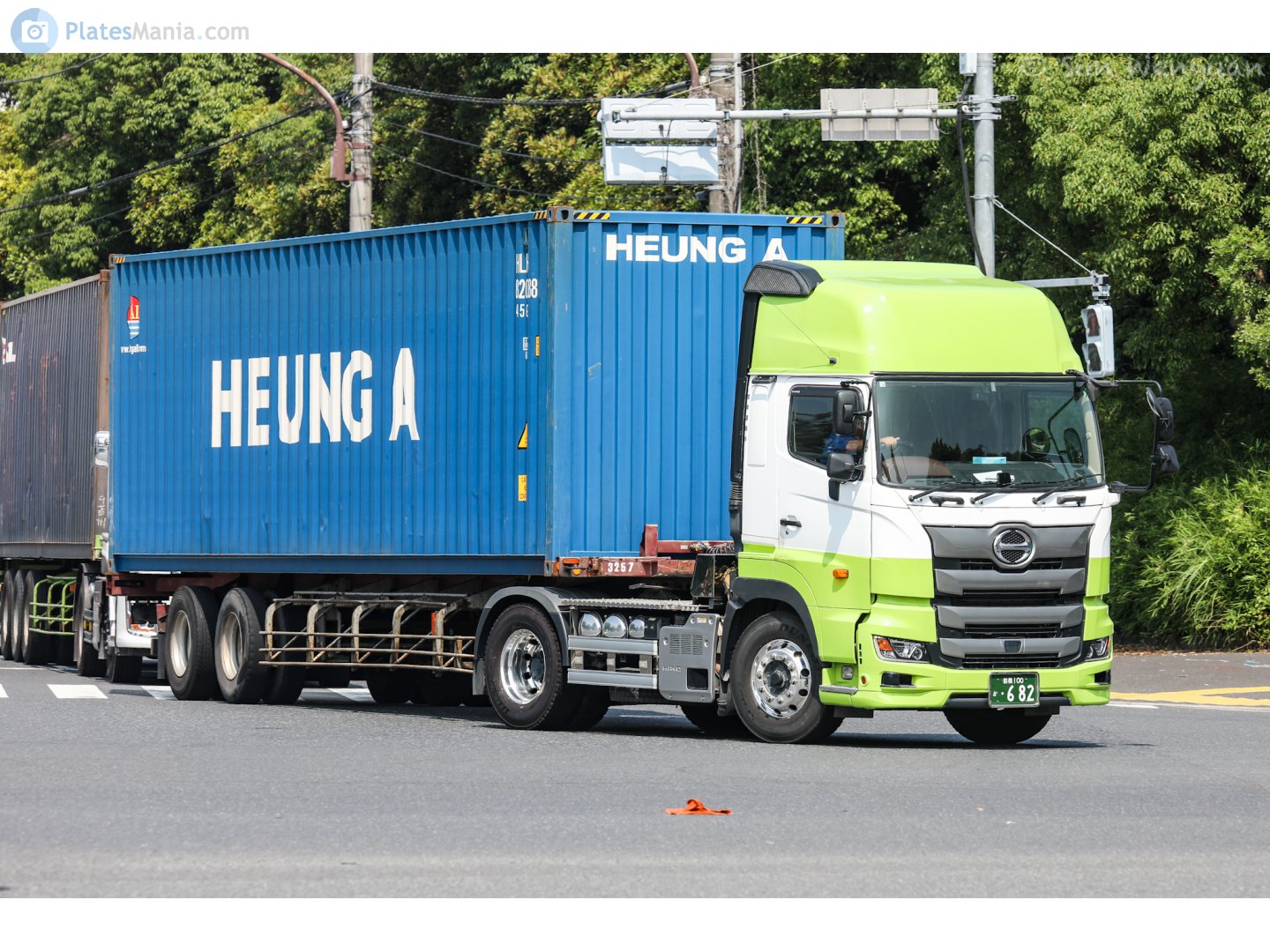 前橋 100 か 682, Hino Profia 3rd gen, 2017–