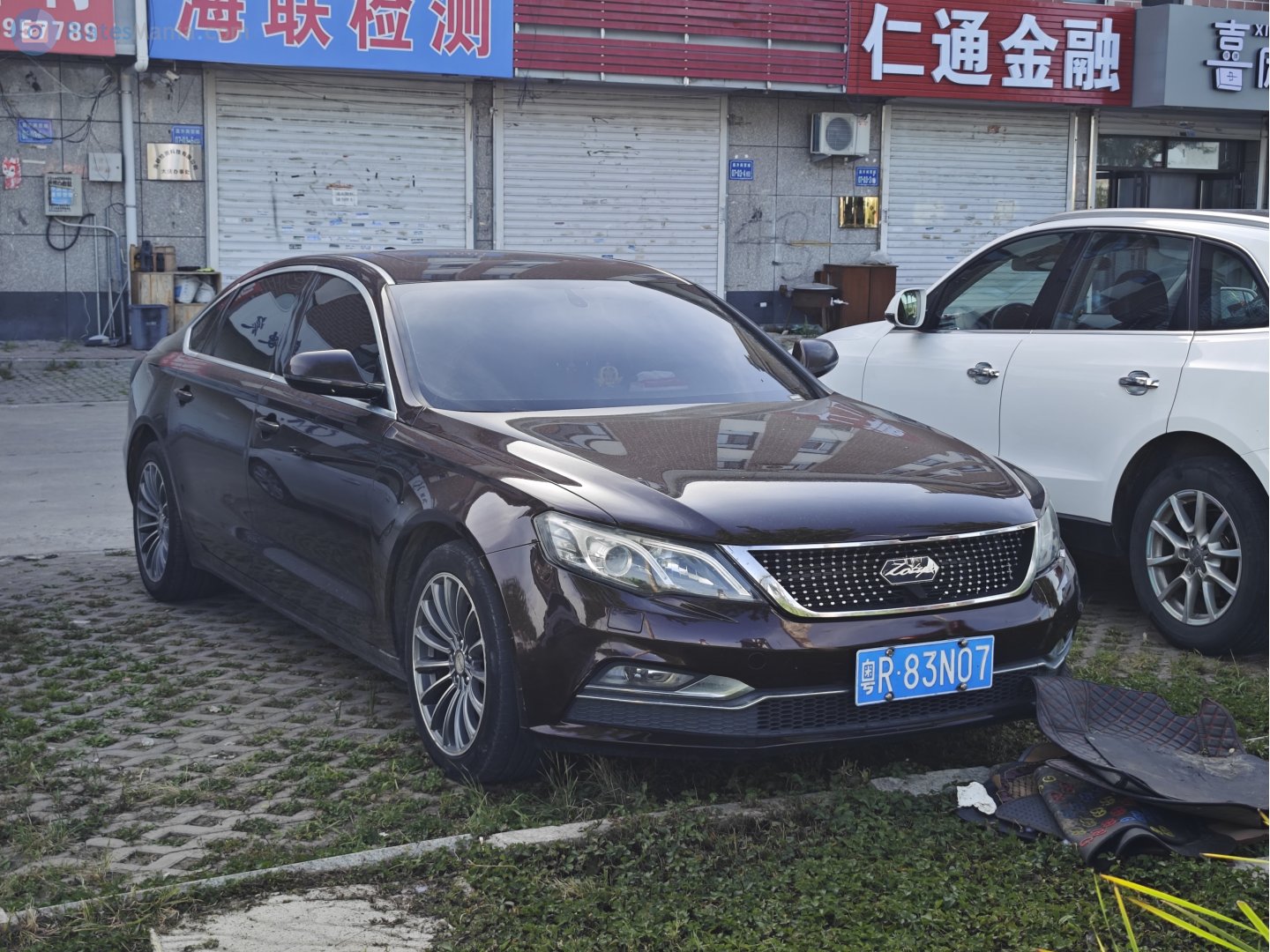 黑E·83N07, Zotye Z700 