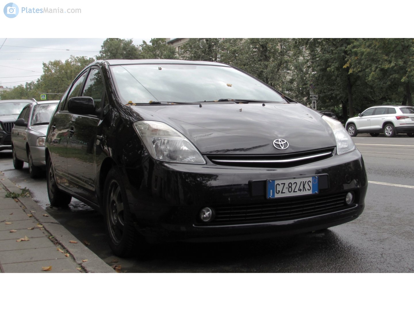 GZ 824 KS, Toyota Prius 2nd gen (NHW20), 2003–2011