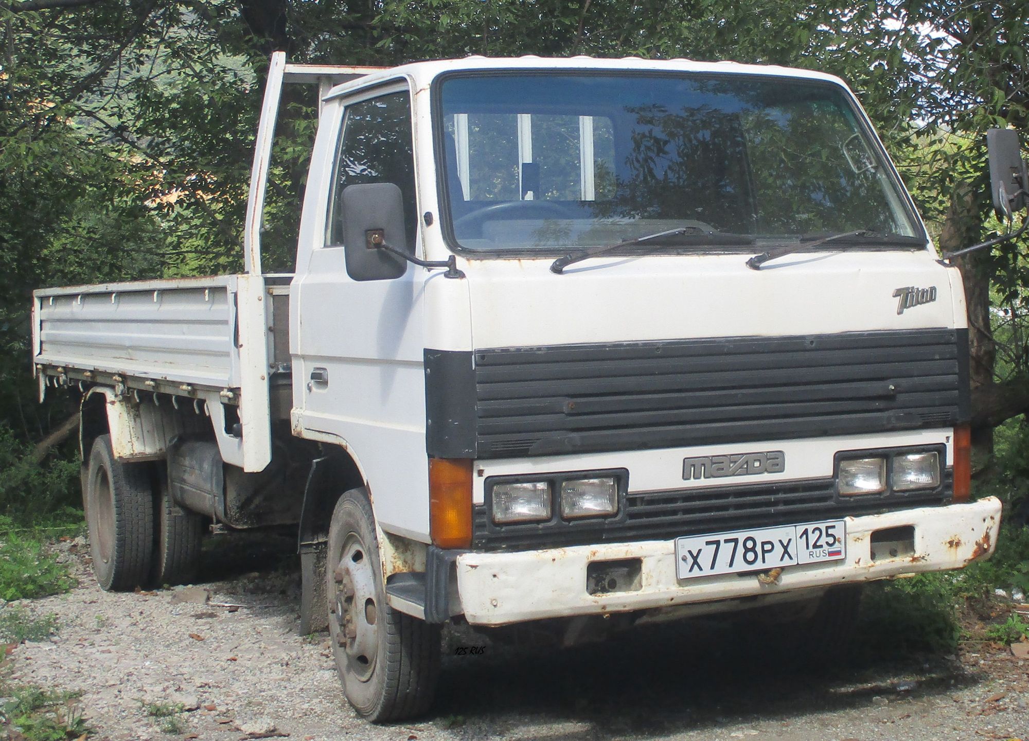 х 778 рх 125, Mazda Titan 2nd gen, 1980–1989
