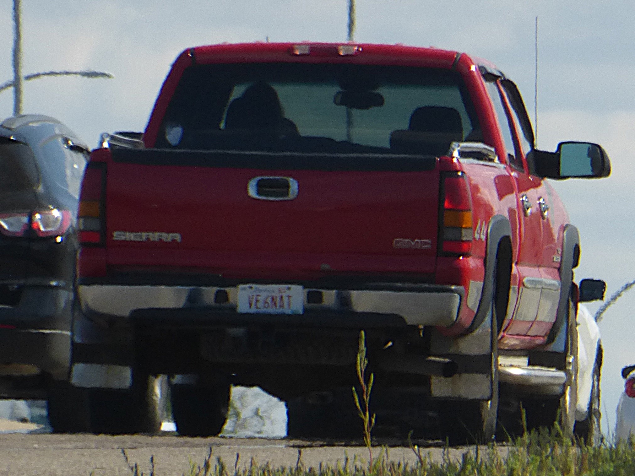 VE6NAT, GMC Sierra 2nd gen (GMT800/GMT880), 1998–2007
