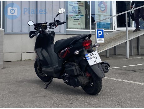 AA 0755 JC, SYM Crox