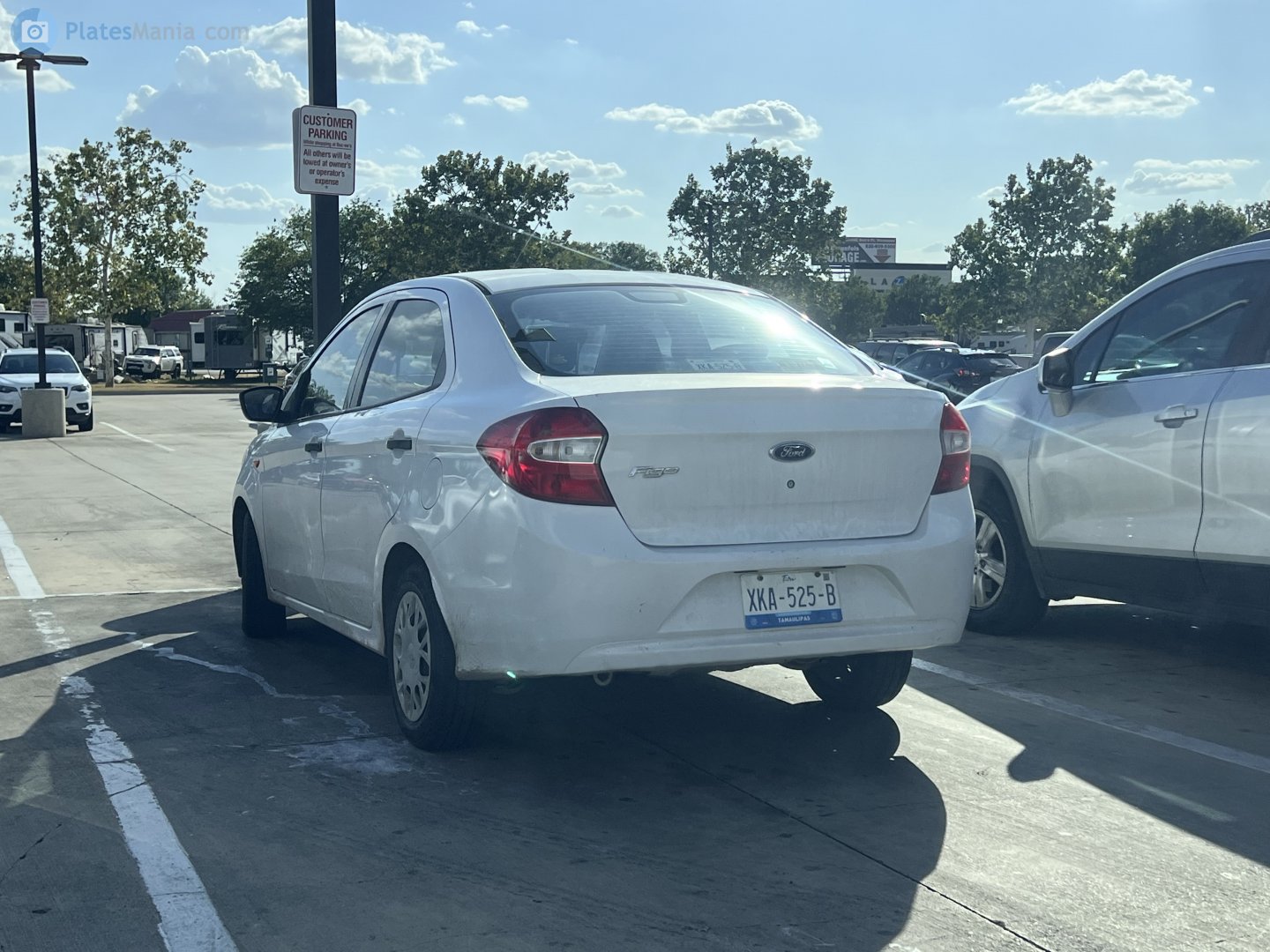 XKA-525-B, Ford Figo 2nd gen (Aspire) Sedan (B562), 2015–2018