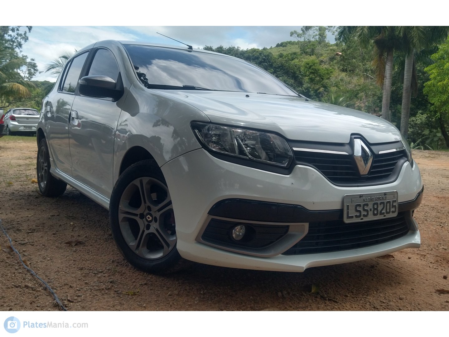 LSS-8205, Renault Sandero 2nd gen (B52), 2013–