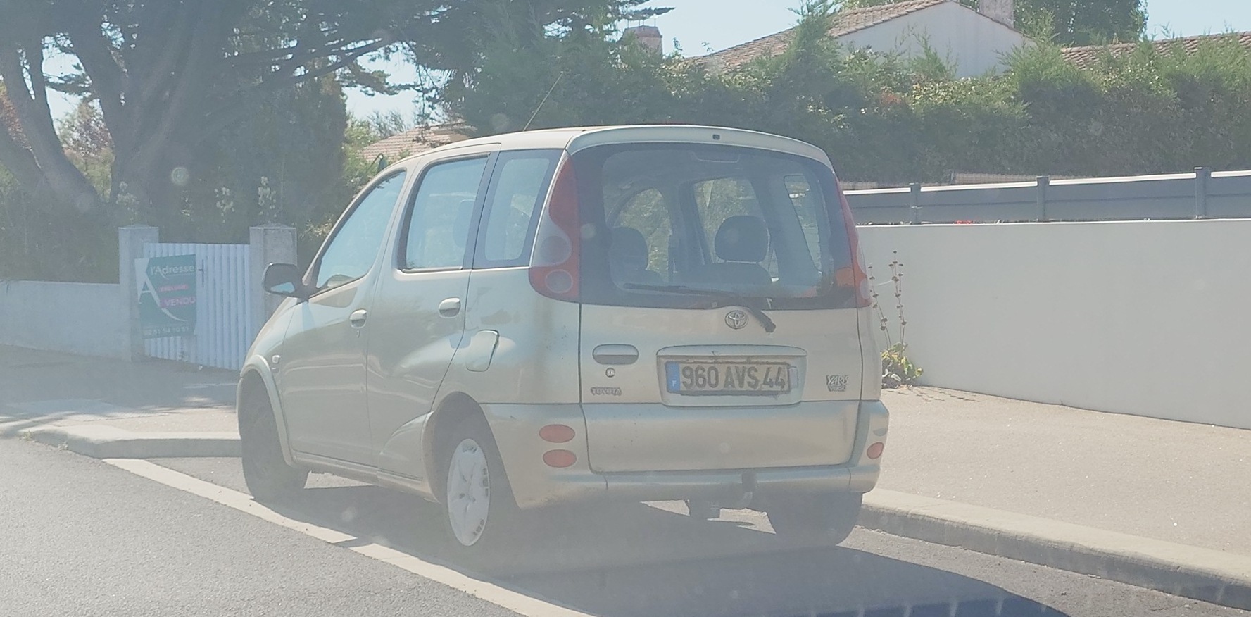 960 AVS 44, Toyota Yaris Verso 1st gen (XP20), 1999–2006