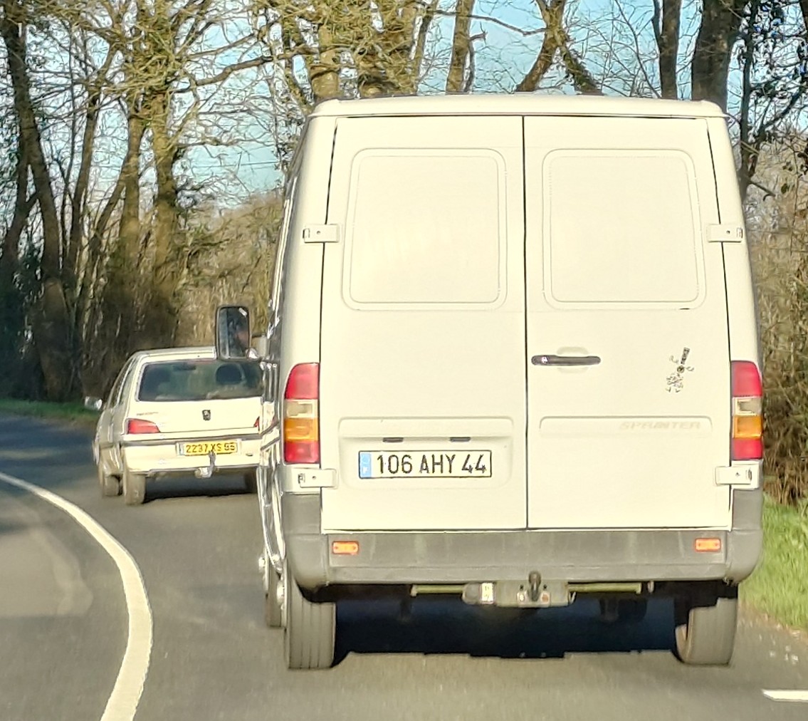 106 AHY 44, Mercedes-Benz Sprinter 1st gen (Classic) (W901–905), facelift, 2000–2006 (2013–2018 for CIS-market)