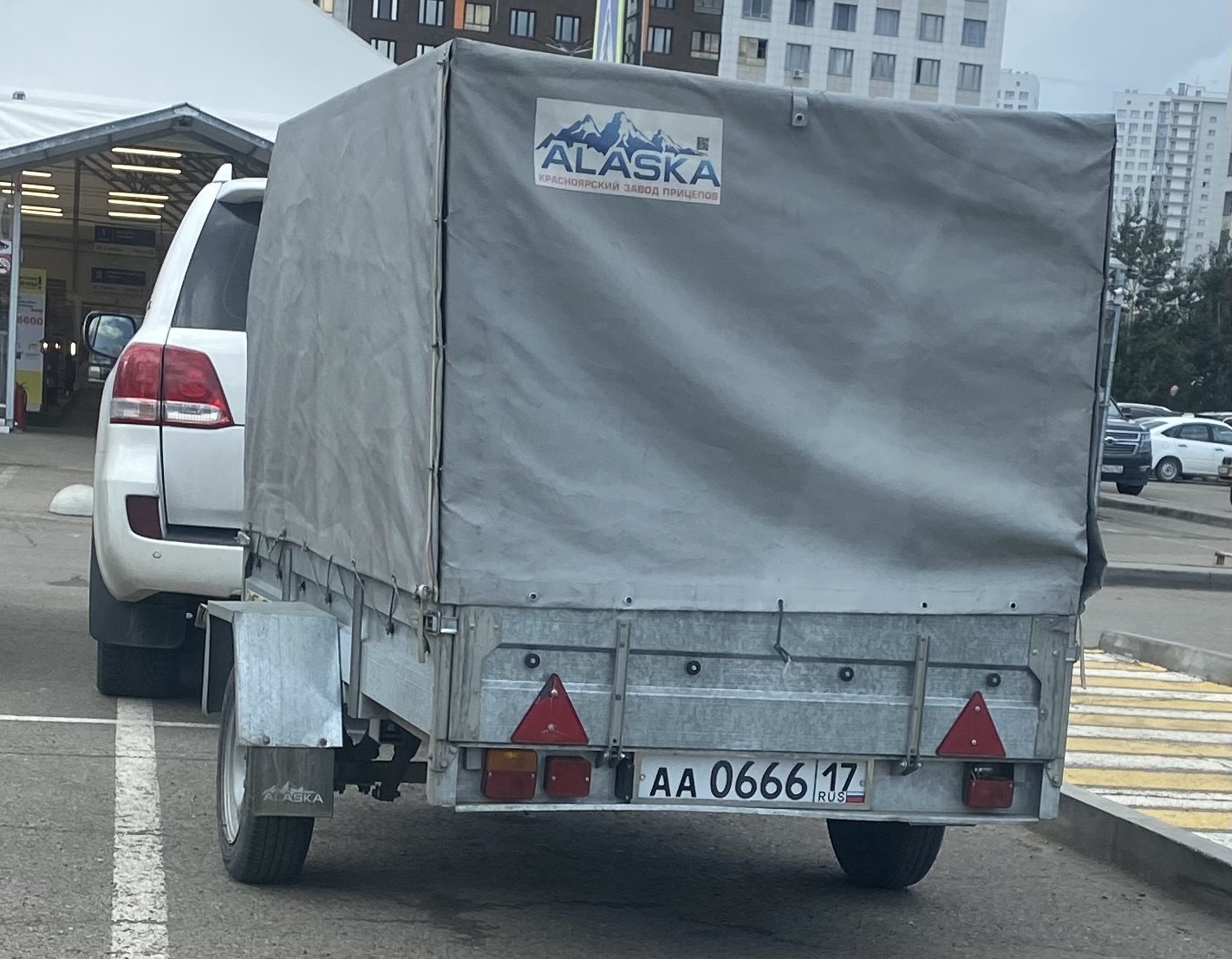 аа 0666 17, AlaskaTrailers 7143 