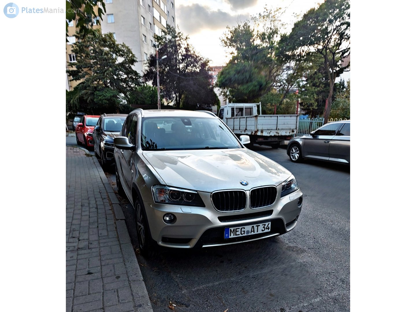MEG AT 34, BMW X3 