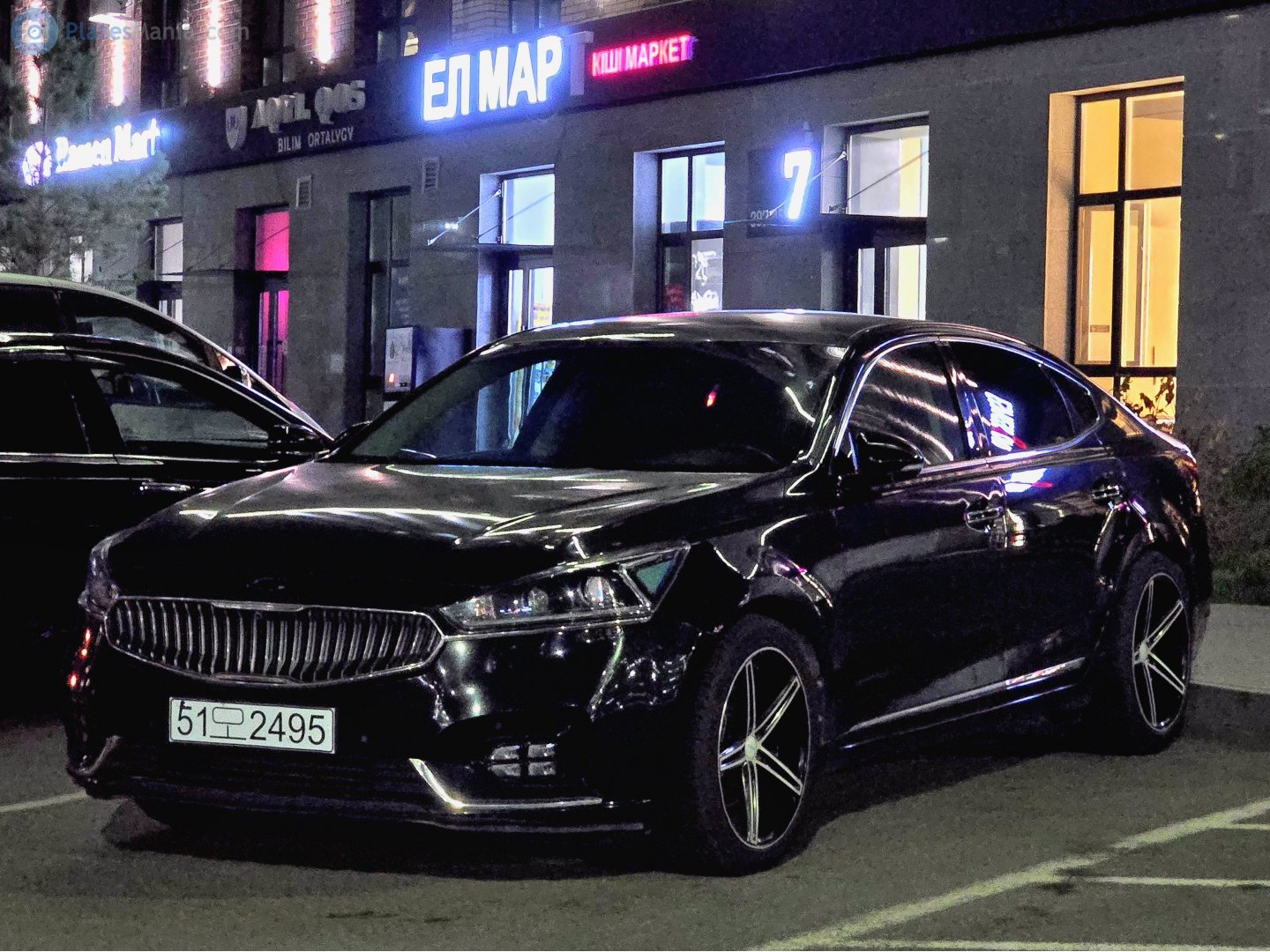 51모 2495, Kia K7 2nd gen (YG), 2016–2019