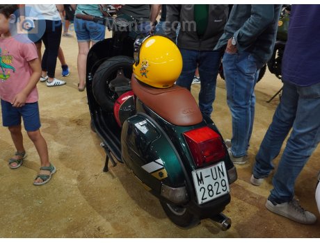 M 2829 UN, Vespa P/PK/PL/PX