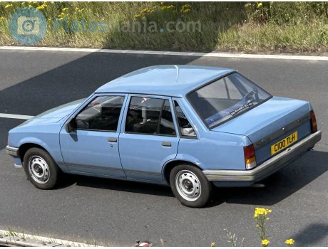 C100 TLH, Vauxhall Nova