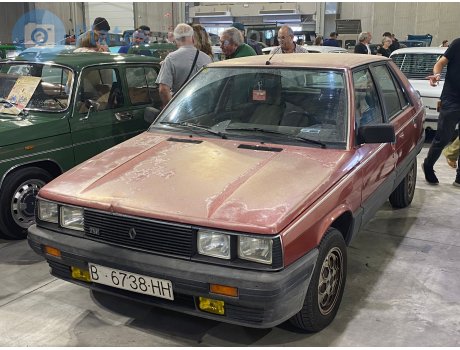 B 6738 HH, Renault 11