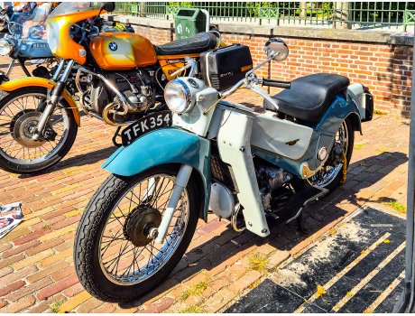 TFK 354, Velocette LE