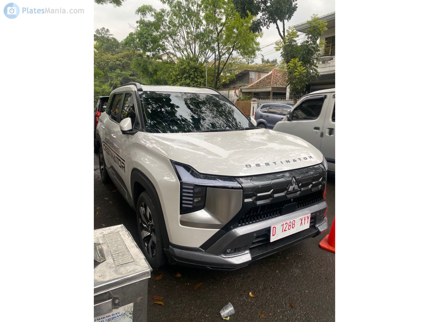 D 1288 XYY, Mitsubishi Destinator 