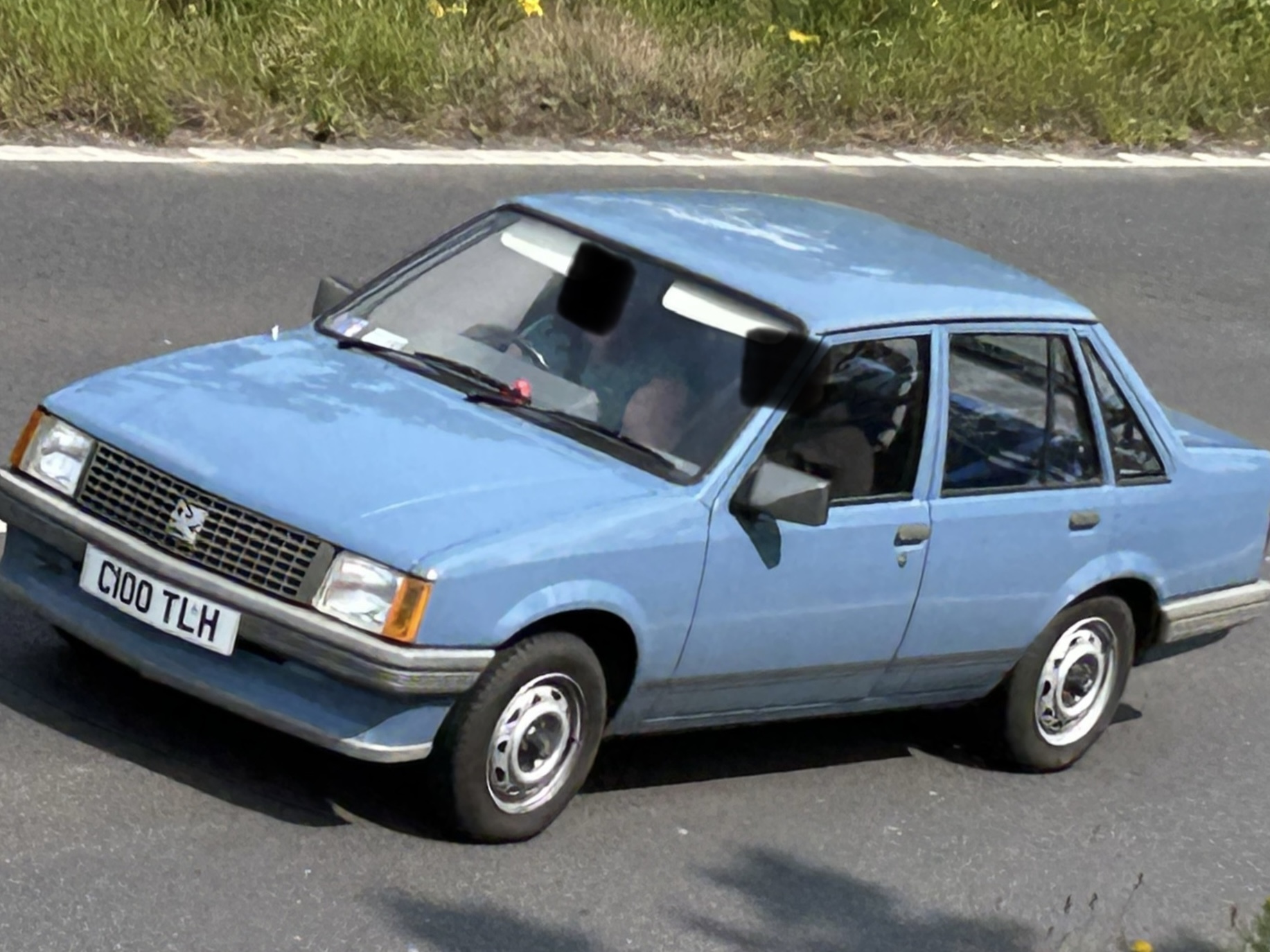 C100TLH, Vauxhall Nova 1st gen 4-door Sedan (A; S83), 1985–1993